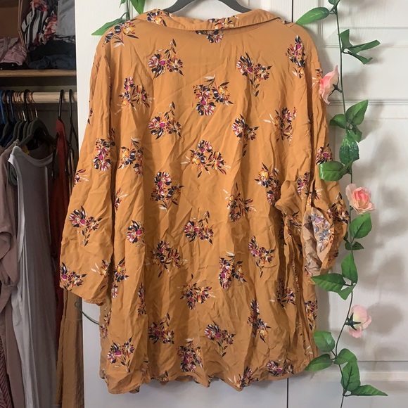 Yellow Floral Blouse - Picture 5 of 5